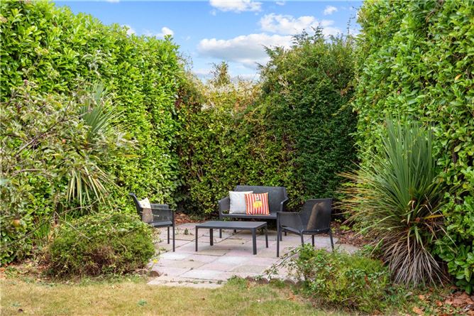 Photo 24 of 24 — 90 Shrewsbury Lawn, Cabinteely, Dublin 18
