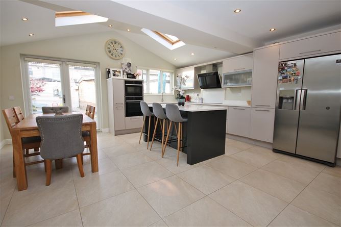 21 Hillcrest Lawns, Lucan, Co. Dublin