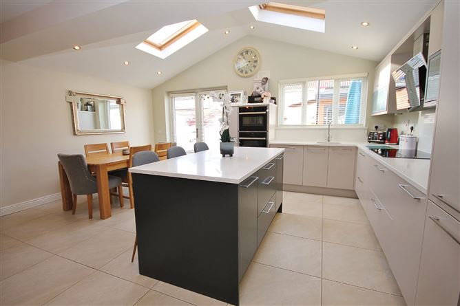 21 Hillcrest Lawns, Lucan, Co. Dublin