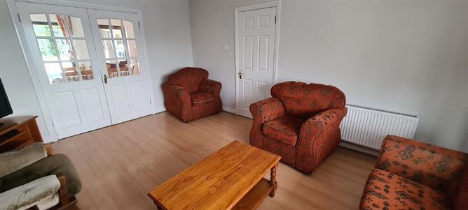 15 Oaklands Manor, Summerhill, Carrick-On-Shannon, Leitrim