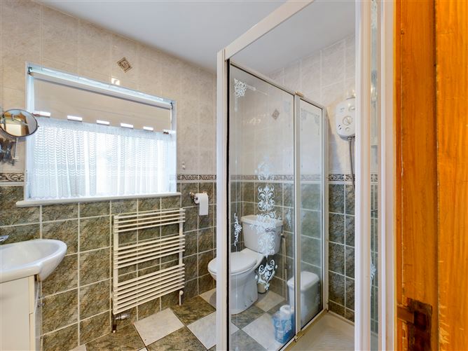 68 St Michael's Villas, Ennis, Co. Clare