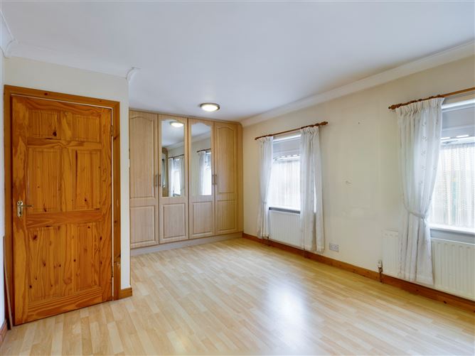 68 St Michael's Villas, Ennis, Co. Clare