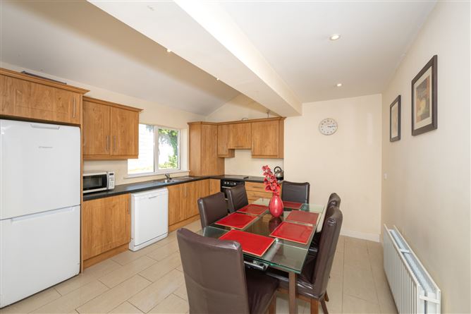 24 The Stables, Ballincollig, Co. Cork