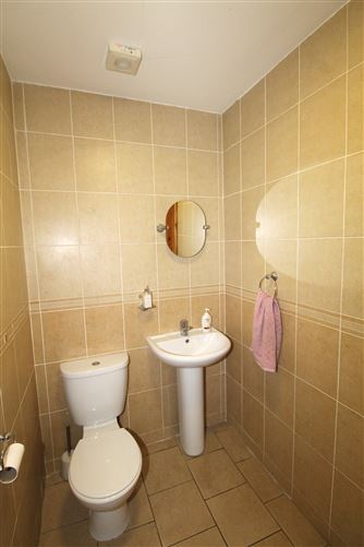 11 The Waterfront, Tarmonbarry, Roscommon