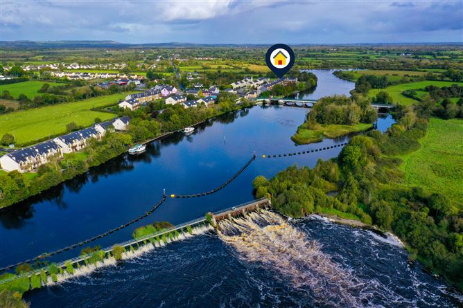 11 The Waterfront, Tarmonbarry, Roscommon