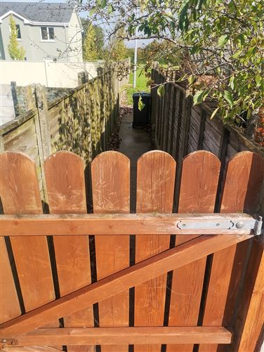 11 The Waterfront, Tarmonbarry, Roscommon