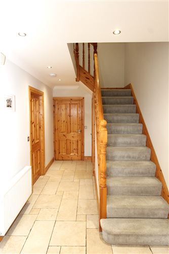 11 The Waterfront, Tarmonbarry, Roscommon