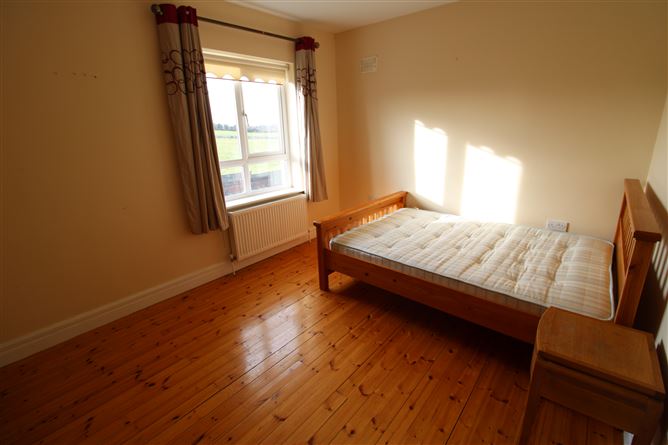 33 The Granary, Abbeyknockmoy, Galway