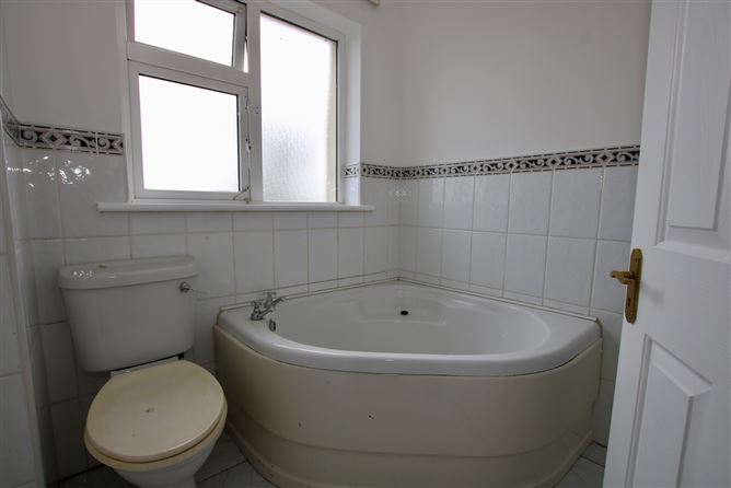 12 Church View, Ballymahon, Longford