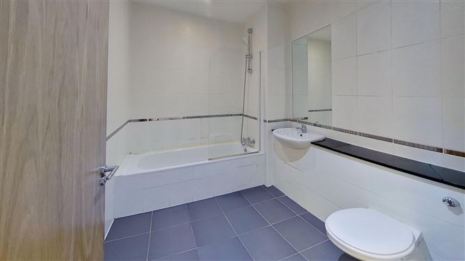 10 The Crescent, Carrickmines Manor, Carrickmines, Dublin 18
