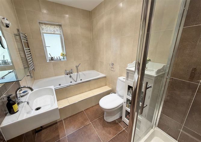 24 The Crescent. The Weir View, Kilkenny, Kilkenny