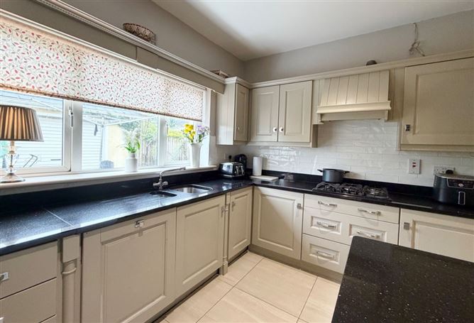 24 The Crescent. The Weir View, Kilkenny, Kilkenny