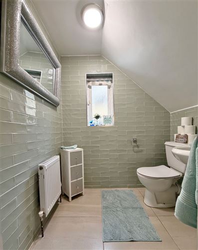 24 The Crescent. The Weir View, Kilkenny, Kilkenny