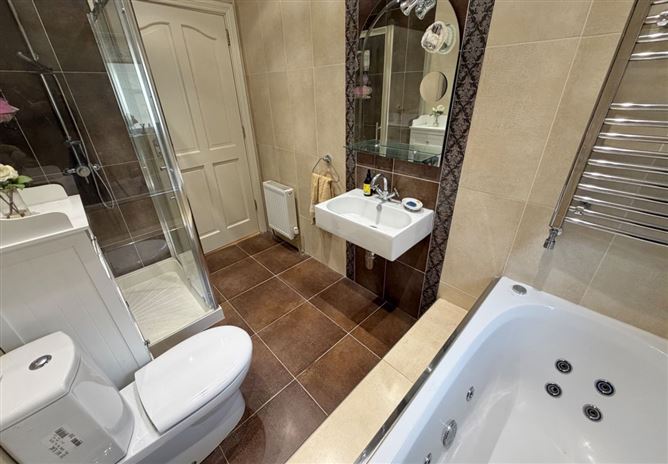 24 The Crescent. The Weir View, Kilkenny, Kilkenny