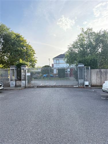 Photo 27 of 28 — 16, KILTIPPER GATE, Tallaght, Dublin 24