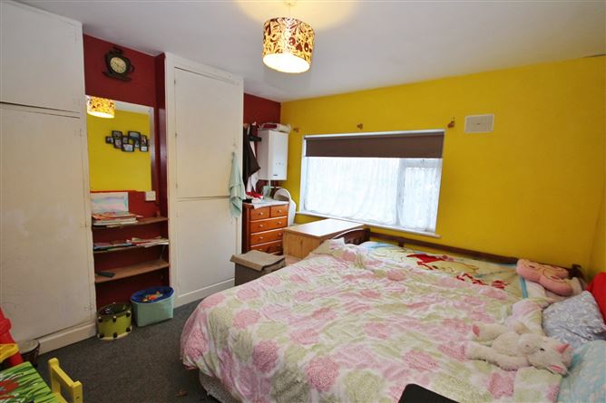 19 St Laurence Grove, Chapelizod, Dublin 20