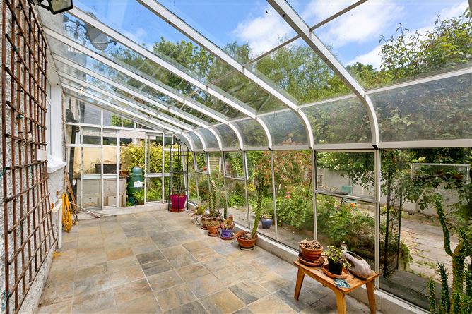 16 Belgrove Lawn, Chapelizod, Dublin 20