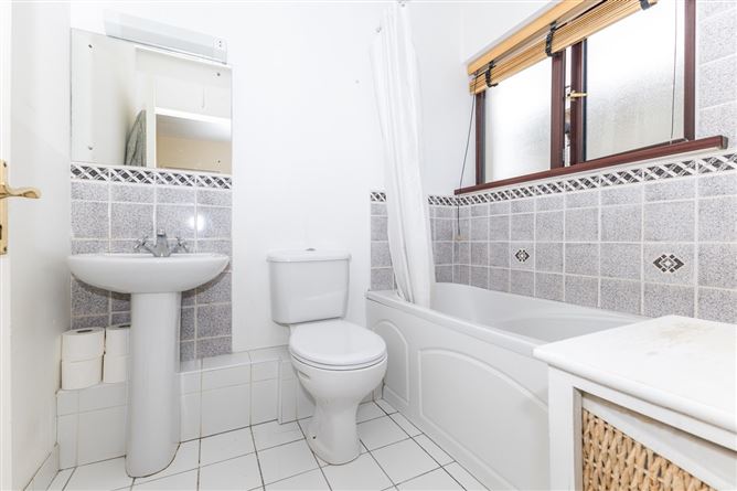 22 Lissen Hall Drive, Swords, Dublin