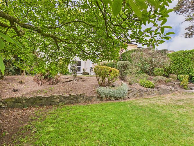 2 Rocklands, Pond Road, Tramore, Waterford