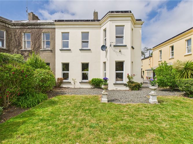 2 Rocklands, Pond Road, Tramore, Waterford