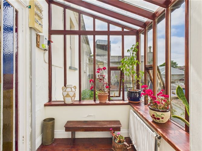 2 Rocklands, Pond Road, Tramore, Waterford