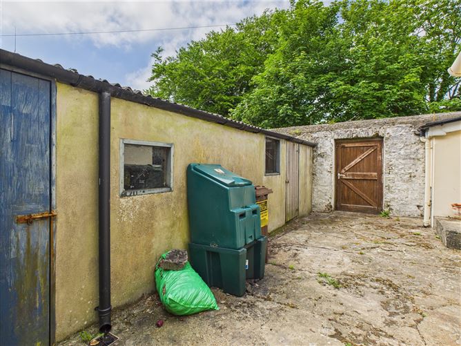 2 Rocklands, Pond Road, Tramore, Waterford