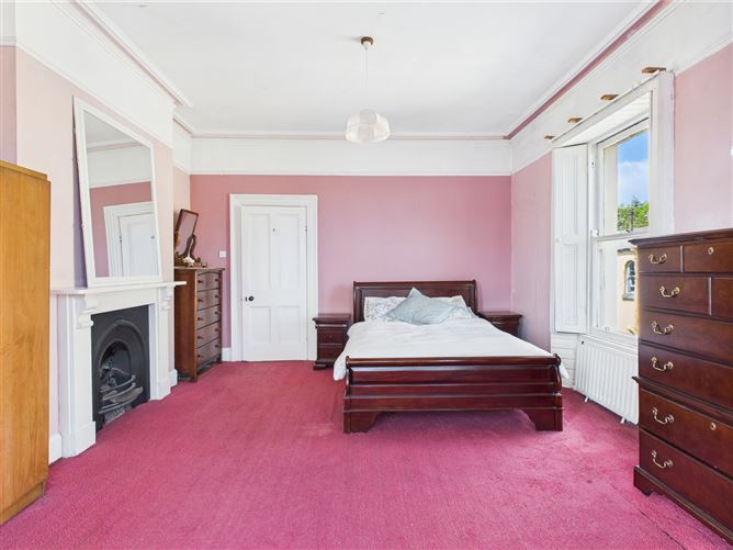 2 Rocklands, Pond Road, Tramore, Waterford