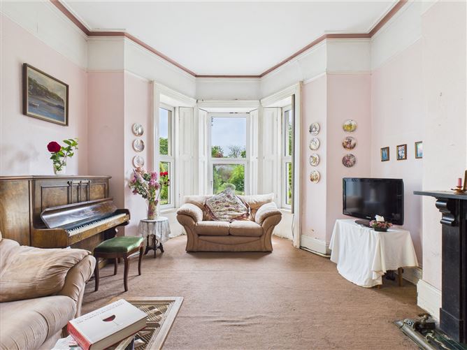 2 Rocklands, Pond Road, Tramore, Waterford