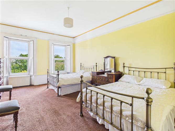 2 Rocklands, Pond Road, Tramore, Waterford
