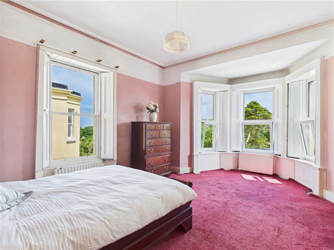 2 Rocklands, Pond Road, Tramore, Waterford