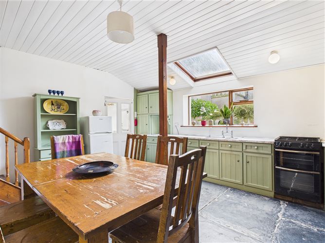 2 Rocklands, Pond Road, Tramore, Waterford