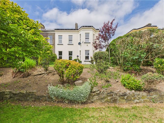 2 Rocklands, Pond Road, Tramore, Waterford