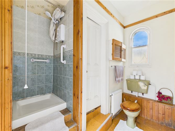 2 Rocklands, Pond Road, Tramore, Waterford