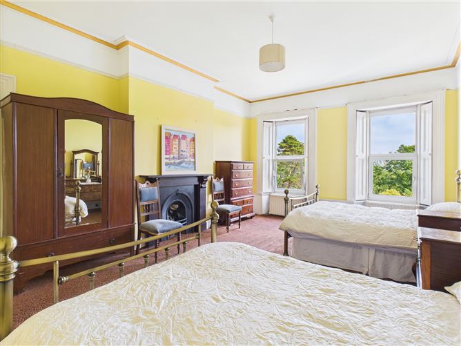 2 Rocklands, Pond Road, Tramore, Waterford
