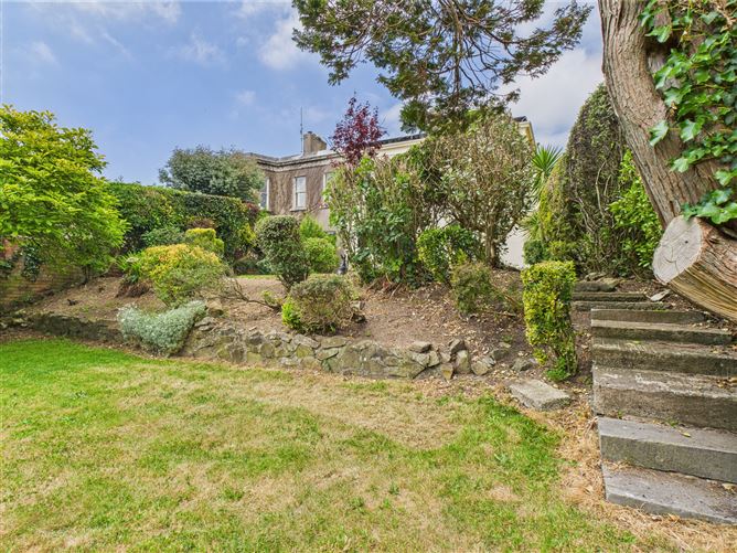 2 Rocklands, Pond Road, Tramore, Waterford