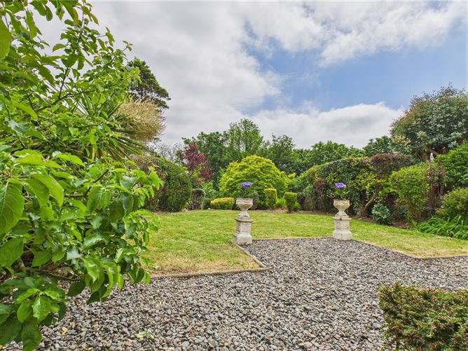 2 Rocklands, Pond Road, Tramore, Waterford