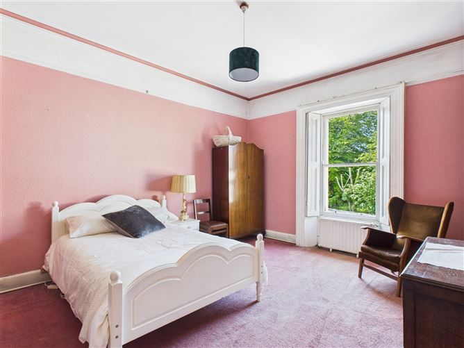 2 Rocklands, Pond Road, Tramore, Waterford