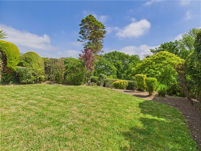 2 Rocklands, Pond Road, Tramore, Waterford