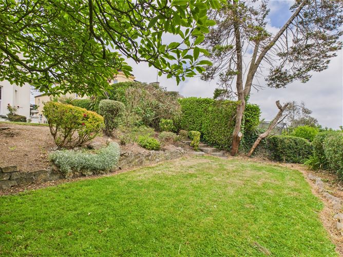 2 Rocklands, Pond Road, Tramore, Waterford