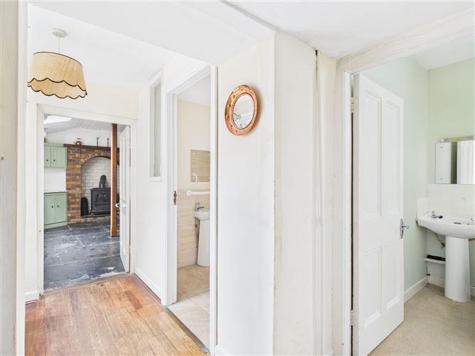 2 Rocklands, Pond Road, Tramore, Waterford