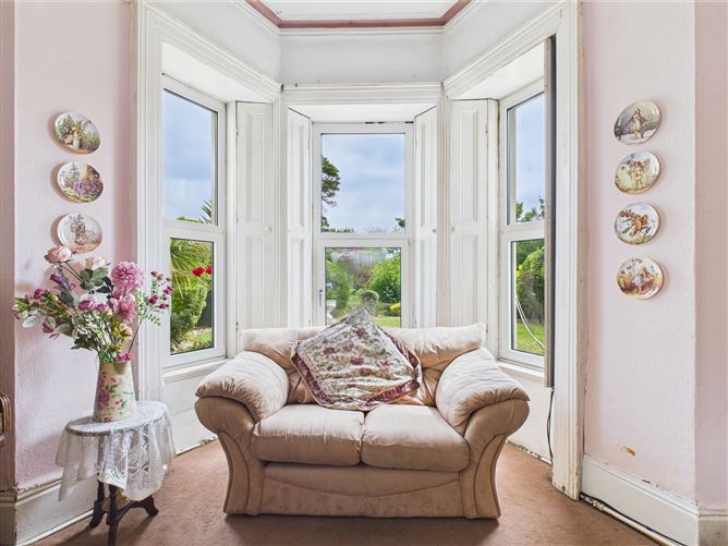 2 Rocklands, Pond Road, Tramore, Waterford