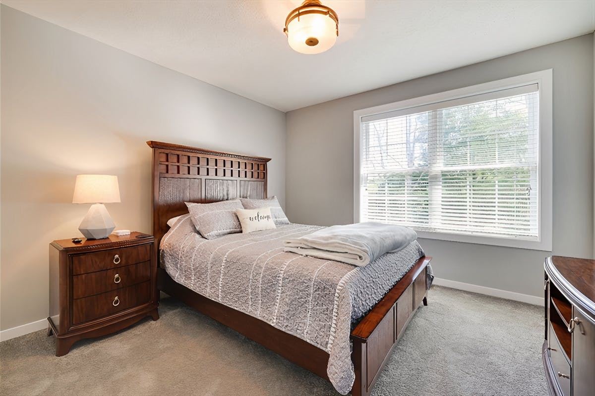 Through the Seasons,Long Pond, Pennsylvania, USA