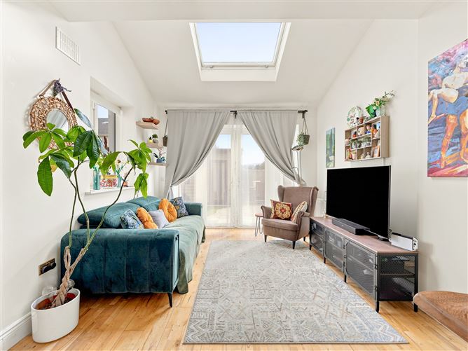 Photo 22 of 72 — 13 Dodderbrook Drive, Ballycullen, Dublin 24