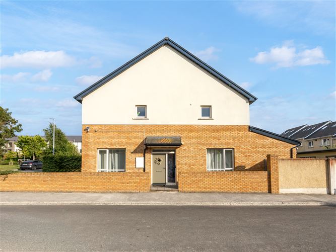 Photo 7 of 72 — 13 Dodderbrook Drive, Ballycullen, Dublin 24