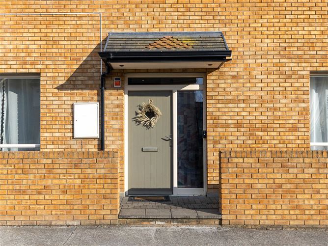Photo 10 of 72 — 13 Dodderbrook Drive, Ballycullen, Dublin 24