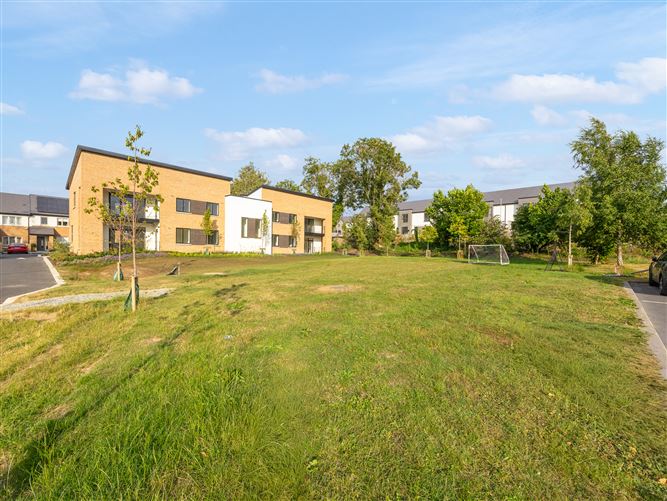 Photo 65 of 72 — 13 Dodderbrook Drive, Ballycullen, Dublin 24