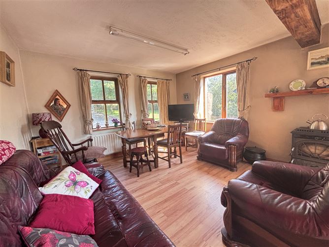 1 Ballinlough, Newport Road, Westport, Co. Mayo