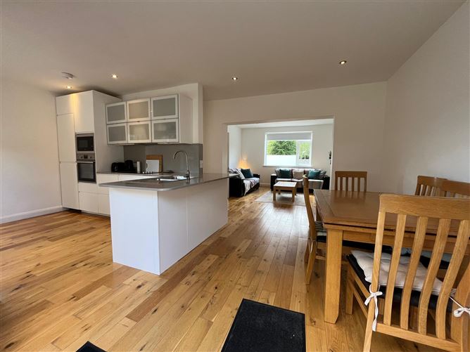 Kilmacud Road Upper, Dundrum, Dublin 16