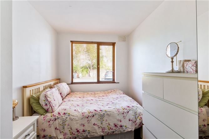 2 Buckley Court, Elton Park, Sandycove, Co. Dublin