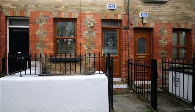 10 Clanbrassil Terrace, South City Centre, Dublin 8